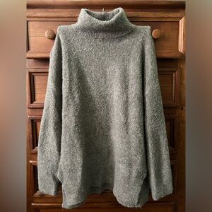 Abercrombie & Fitch Wool-Blend Turtleneck Sweater